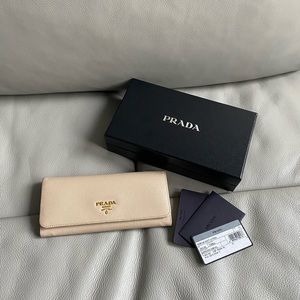 Authentic Prada Saffiano Wallet in Cipria Color